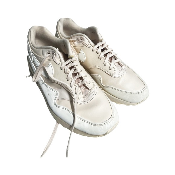 NIKE Air Max 1 LX Guava Ice Women’s Shoes Sz 9 - Picture 1 of 7